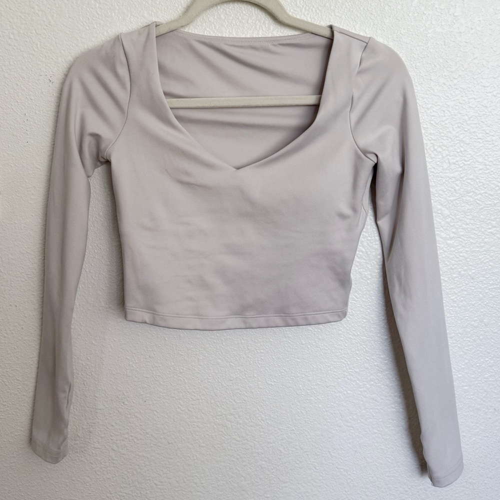 Gilly Hicks Cream Long Sleeve Crop Top